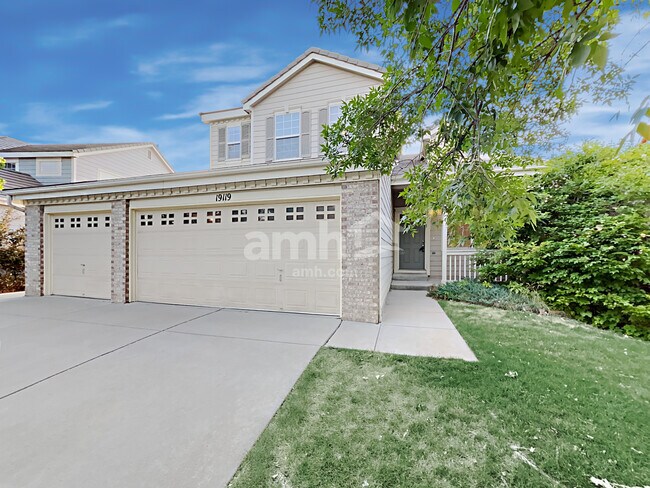 19119 E 39th Place - 19119 E 39th Place House