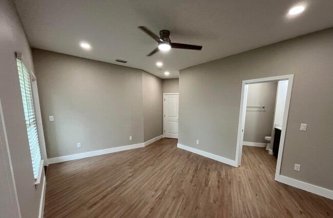 Photo - 2879 Leah's Ln