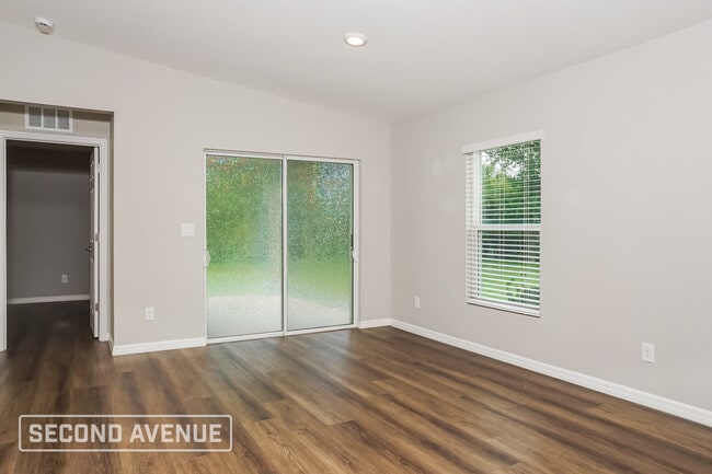 Photo - 678 Rutland Cir