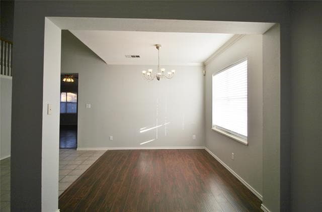 Photo - 204 Devonshire Ct