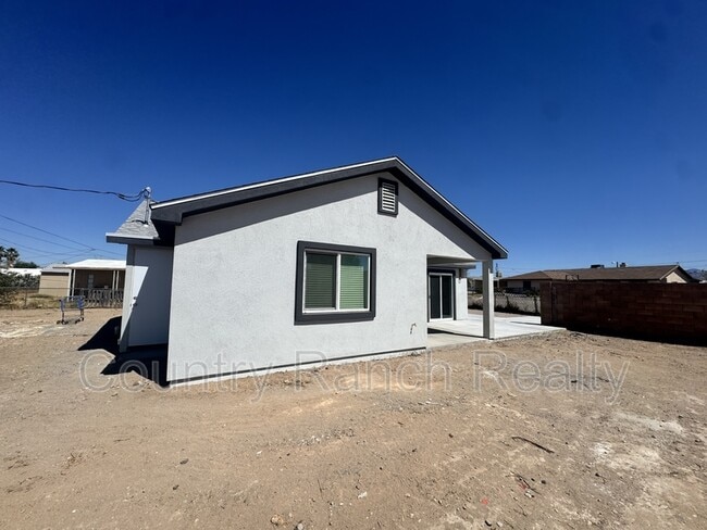 5657 Rocky Rd