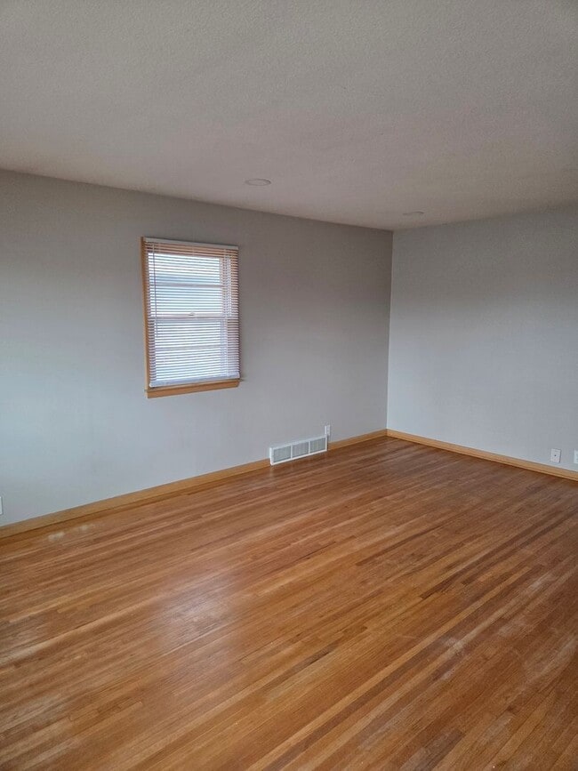 Photo - 3 bed 1.5 bath, 1 car garage, with fenced in backyard, newly remodeled!