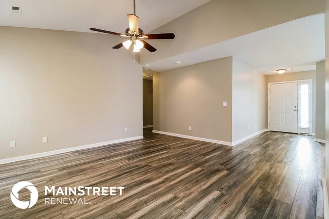 Photo - 807 Valley Oak Dr