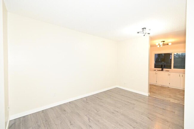 Photo - 4 bedroom in Prince George BC V2L 2V7