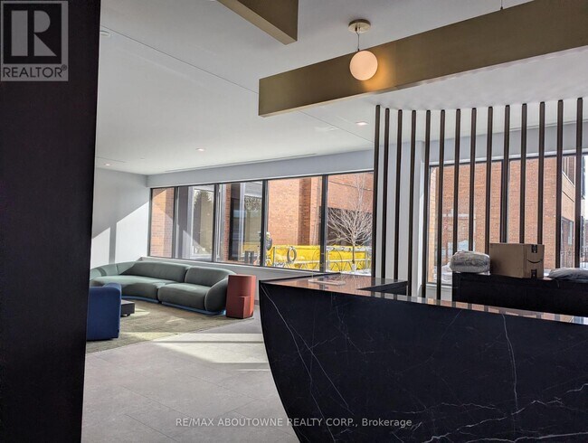 Photo - 1 Quarrington Lane Unité 1003