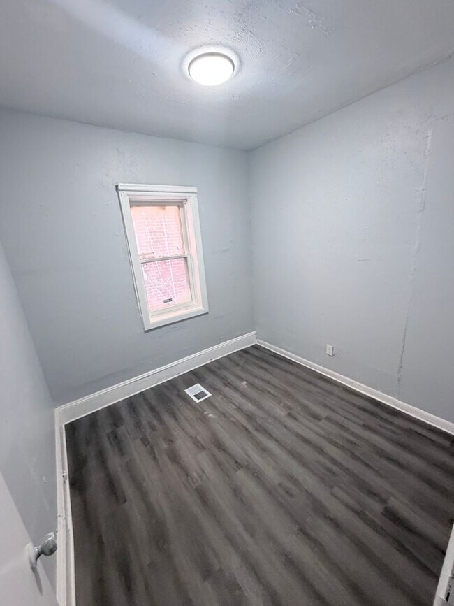 Photo - 10 Jarvis Pl Unit 1