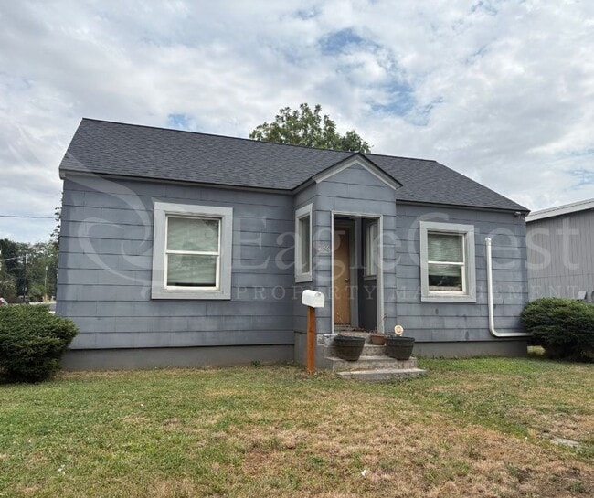 Building Photo - 236NCOLLEGE Unit B