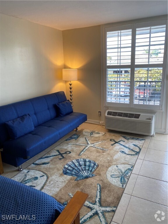 Building Photo - 2555 Tamiami Trail N Unit 248 Rental
