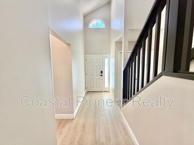 Photo - 8731 Huntfield St