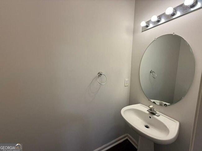 Photo - 1499 Cove Creek Cir