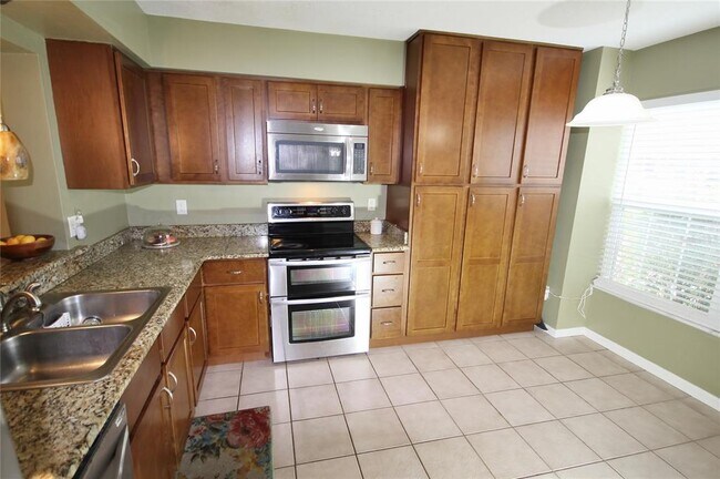 Photo - 4419 Brook Hollow Cir