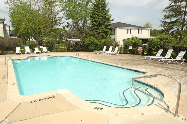 Piscina - Colony Park Apartments