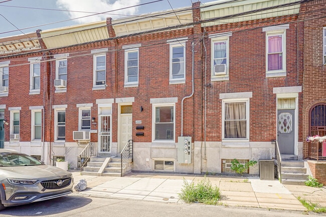 Photo - 2028 Moore St Unit 2
