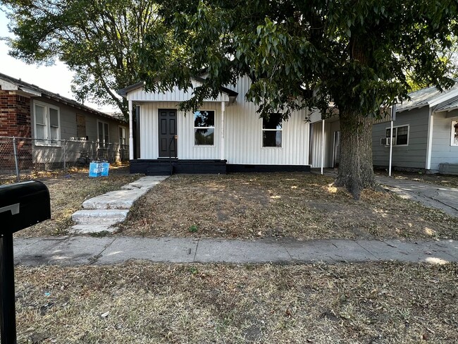 2 Bedroom 1 Bath Remodeled Farmhouse for Rent - 2 Bedroom 1 Bath Remodeled Farmhouse for Rent