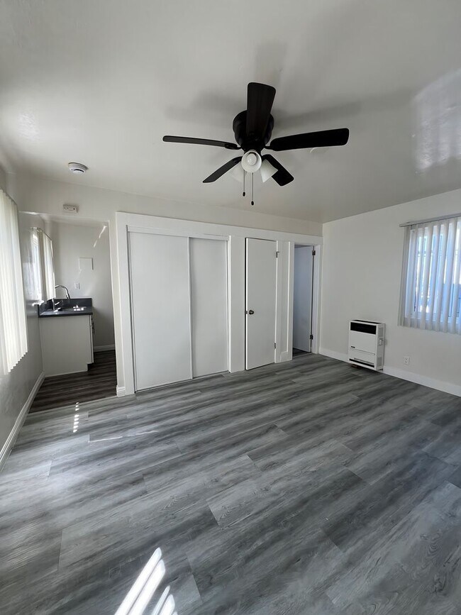819 S Palos Verdes St Unidad E1