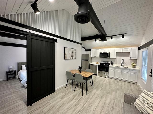 Photo - 3345 8th Ave Unit #sideapartment