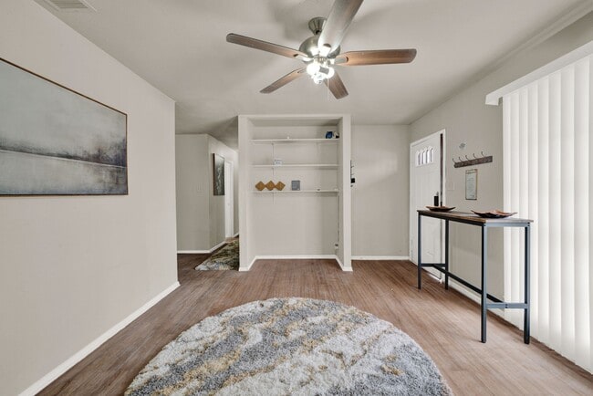 Photo - 313 Deborah Dr
