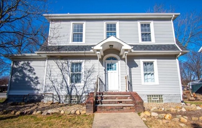 Building Photo - 2753 Canfield Rd Rental