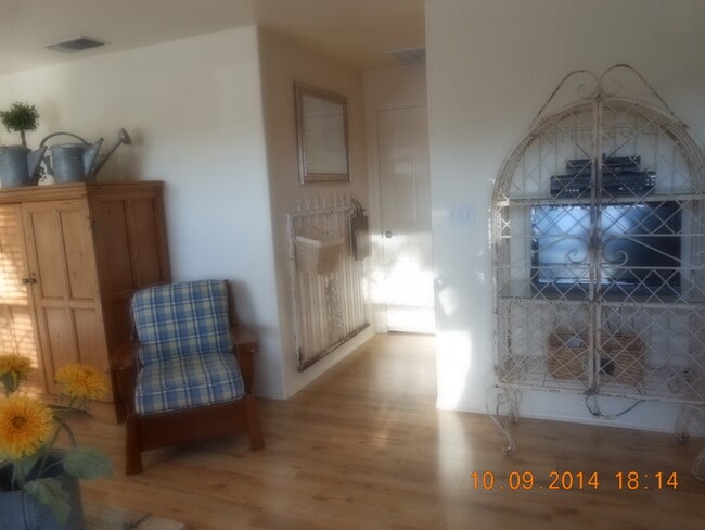 Entry closet - 2121 Pine St Unit C