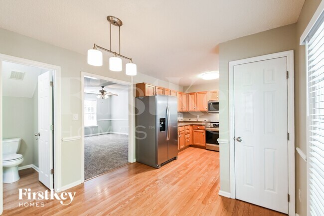 Photo - 8900 Juaquin Ln