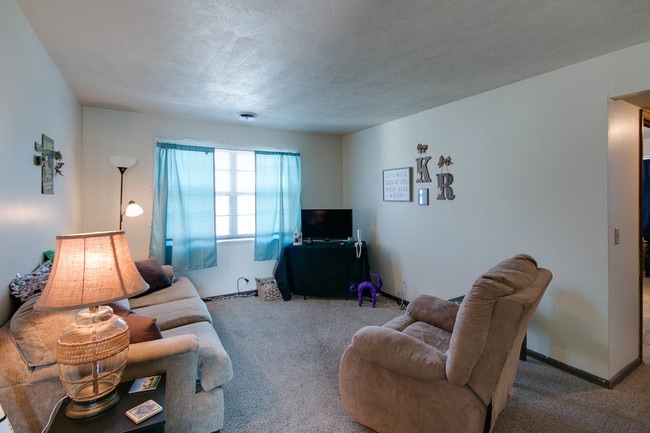 1417-1419 Leavenworth Street - 1417-1419 Leavenworth Street