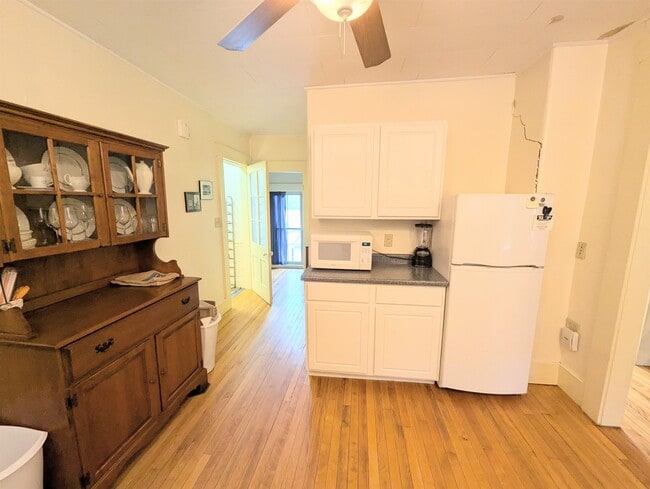 Photo - 613 Summer St Unit 2