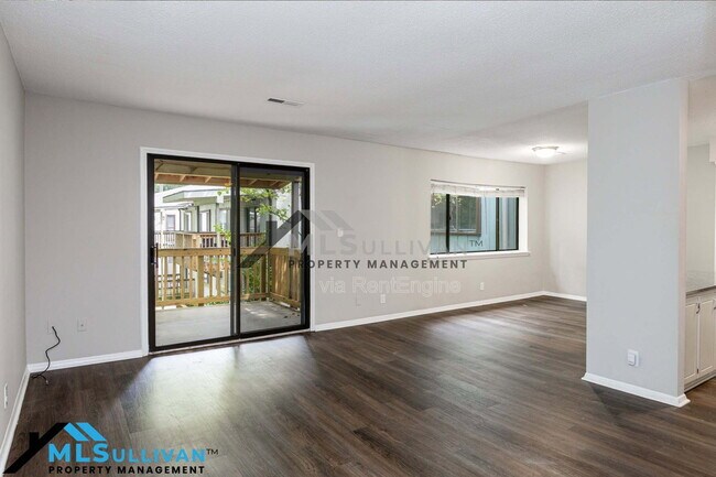 Photo - 5036 Flint Ridge Pl