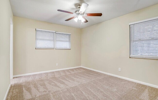 Photo - 2138 Springdale Rd SW