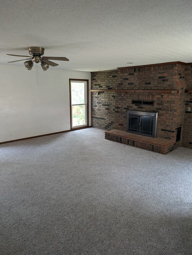 Photo - 430 N Persimmon Dr