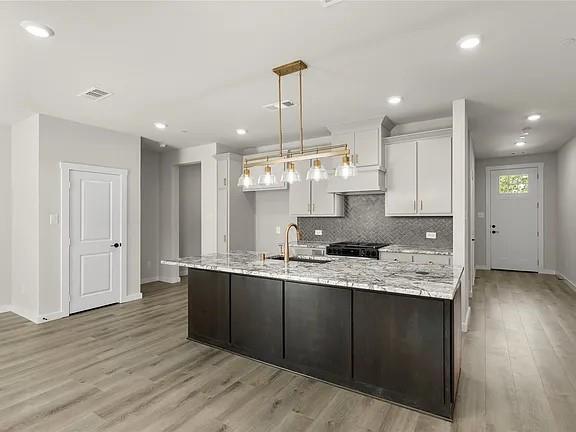 Photo - 2902 Wheelhouse Wy