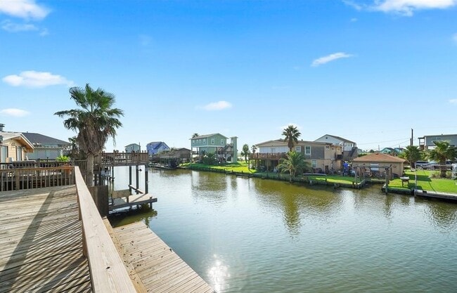 Photo - 109 Bayou Vista Dr