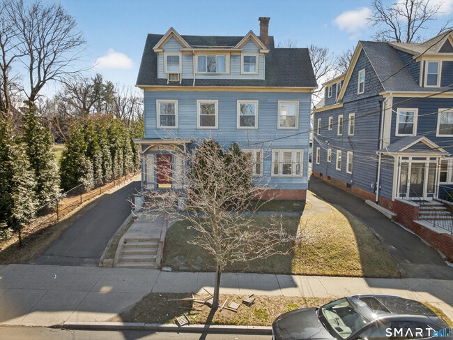 Building Photo - 224 Huntington St Unit 1