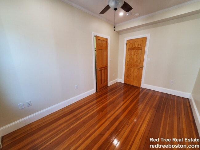 Photo - 202 Hyde Park Ave