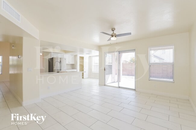 Photo - 11832 N Labyrinth Dr