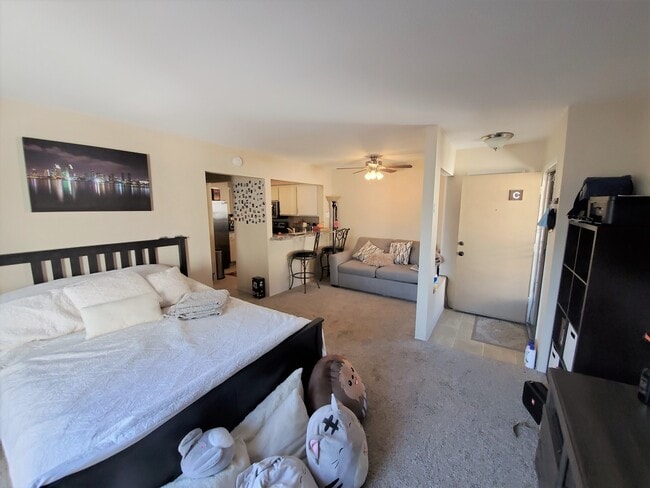 Photo - 7979 Mission Center Ct Unit 01