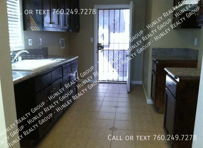 15454 Fifth St-1