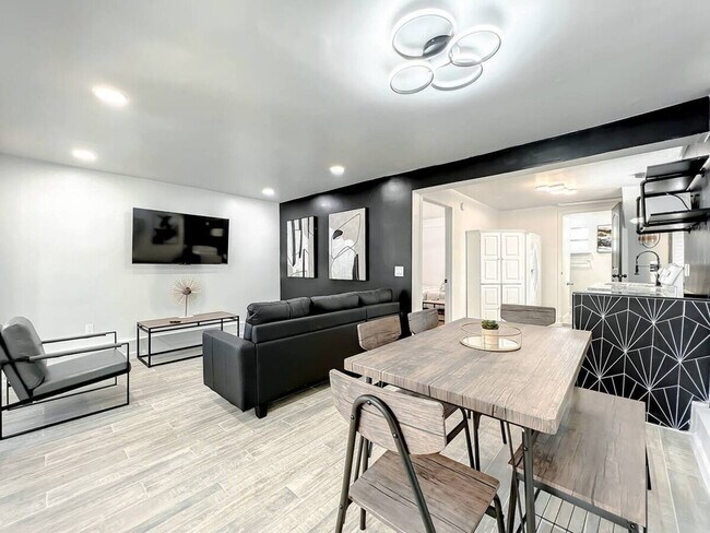 Photo - 173 S Orange Ave Unit ID1287552P