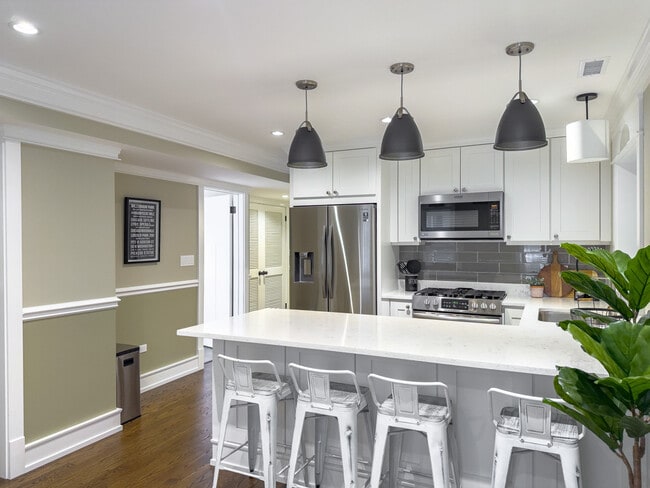 Photo - 3445 N Hoyne Ave Unidad J07P