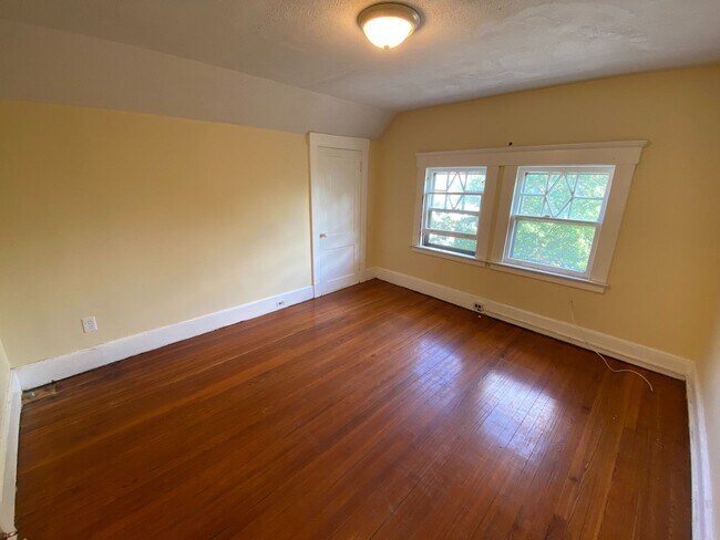 Photo - 396-398 Ellsworth Ave Unit 3rd Floor