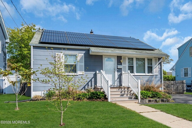 Building Photo - 1008 17th Ave