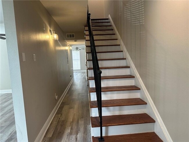 Photo - 207 W Kenilworth St