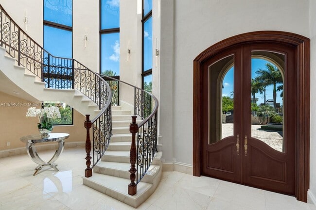 Photo - 198 Palm Ave