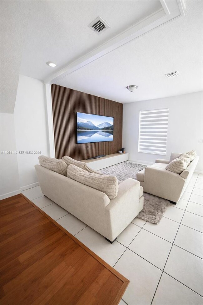 Photo - 5724 NW 112th Pl