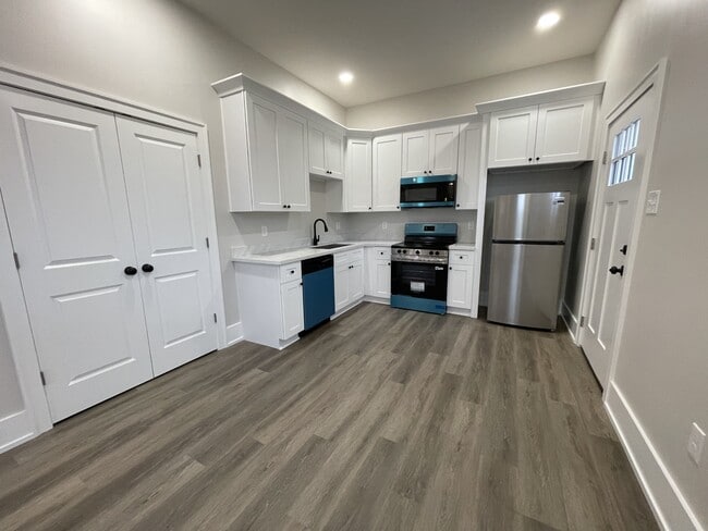 Photo - 1333 Angela St Unit 1333