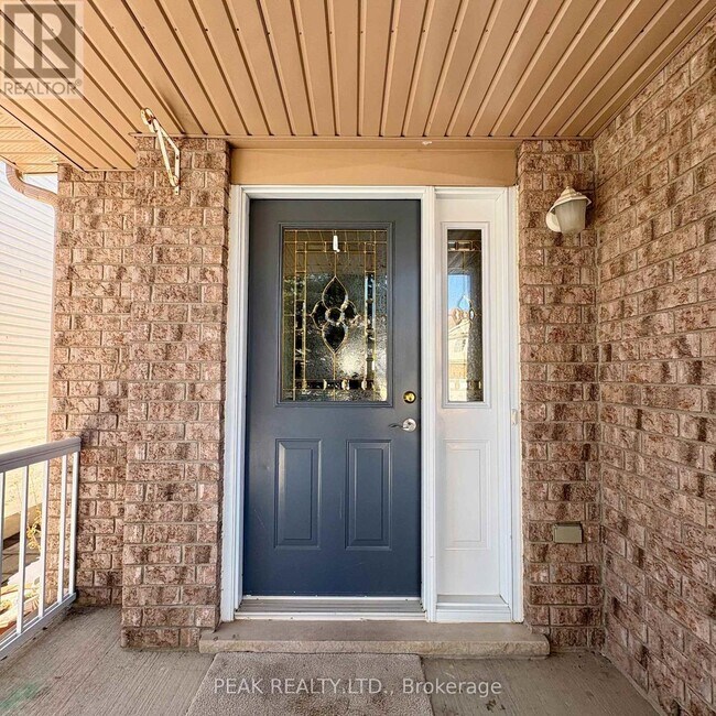 Photo - 629 Violet St