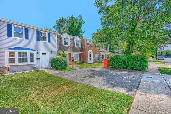 Photo - 209 Bridge Dr