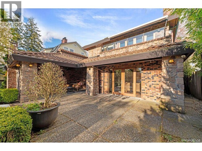 Photo - 6785 W BOULEVARD AVENUE