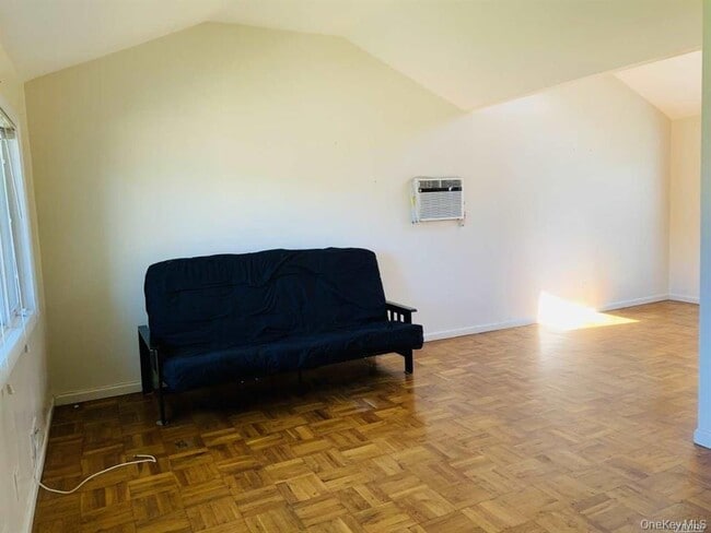 Photo - 4 Willow Pl