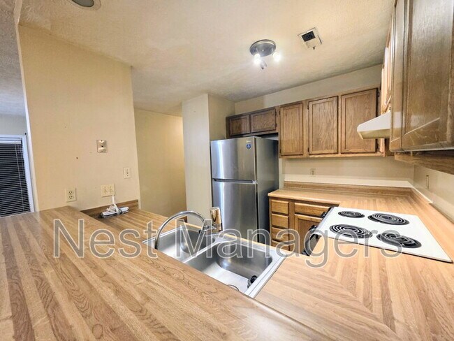 Photo - 1861 Tryon Dr Unidad 3