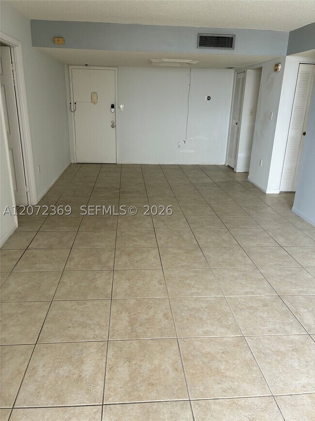 Photo - 4675 W 18th Ct Unit 904